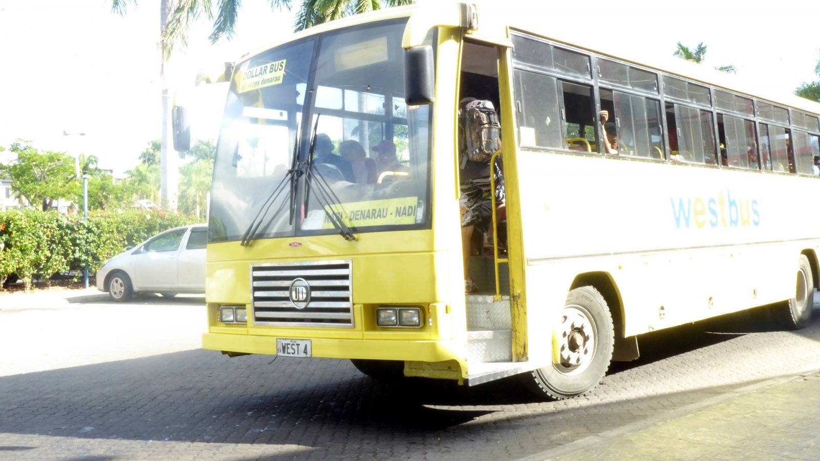 Fiji Denarau Dollar Bus 2017-001