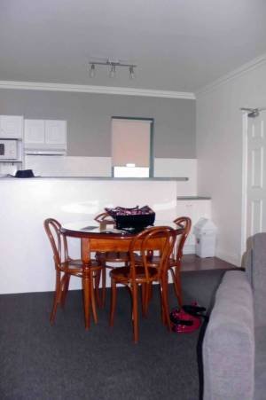 Australia Adelaide Old Lion Apartments-005