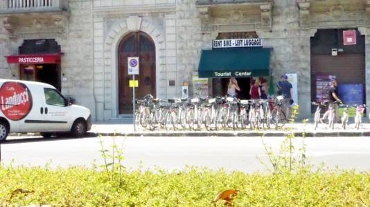Italy Lucca 2016 Bike Luggage Rental-001